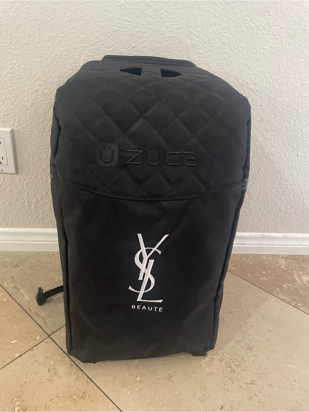 Yves Saint Laurent (YSL) Beauté Black Quilted Rolling Cosmetic Case